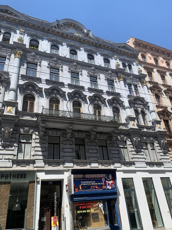 Grosszuegiges Apartment Mit Lounge Naehe Naschmarkt Viyana Dış mekan fotoğraf
